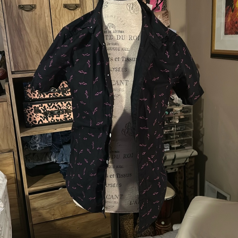 Bixby Black & Hot Pink Shark Printed Button Down Shirt - XS